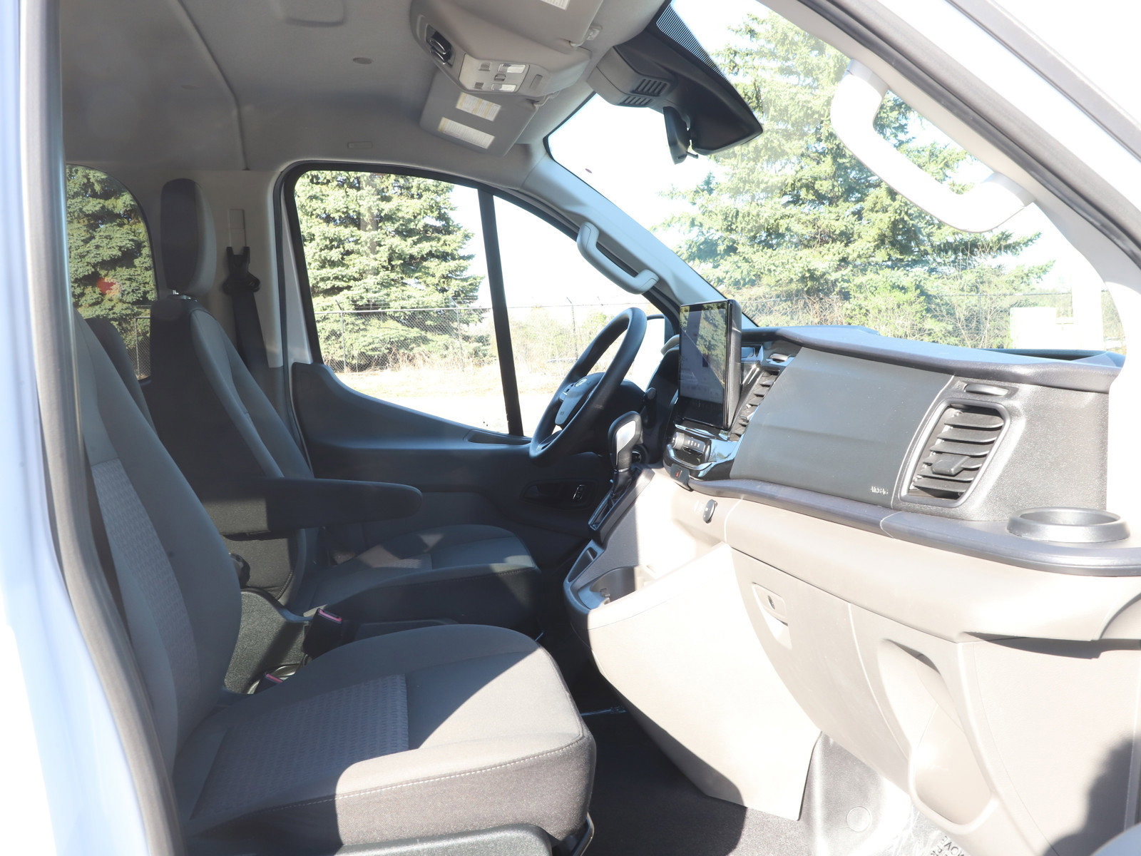 Used 2024 Ford Transit 350 XLT RWD image 11