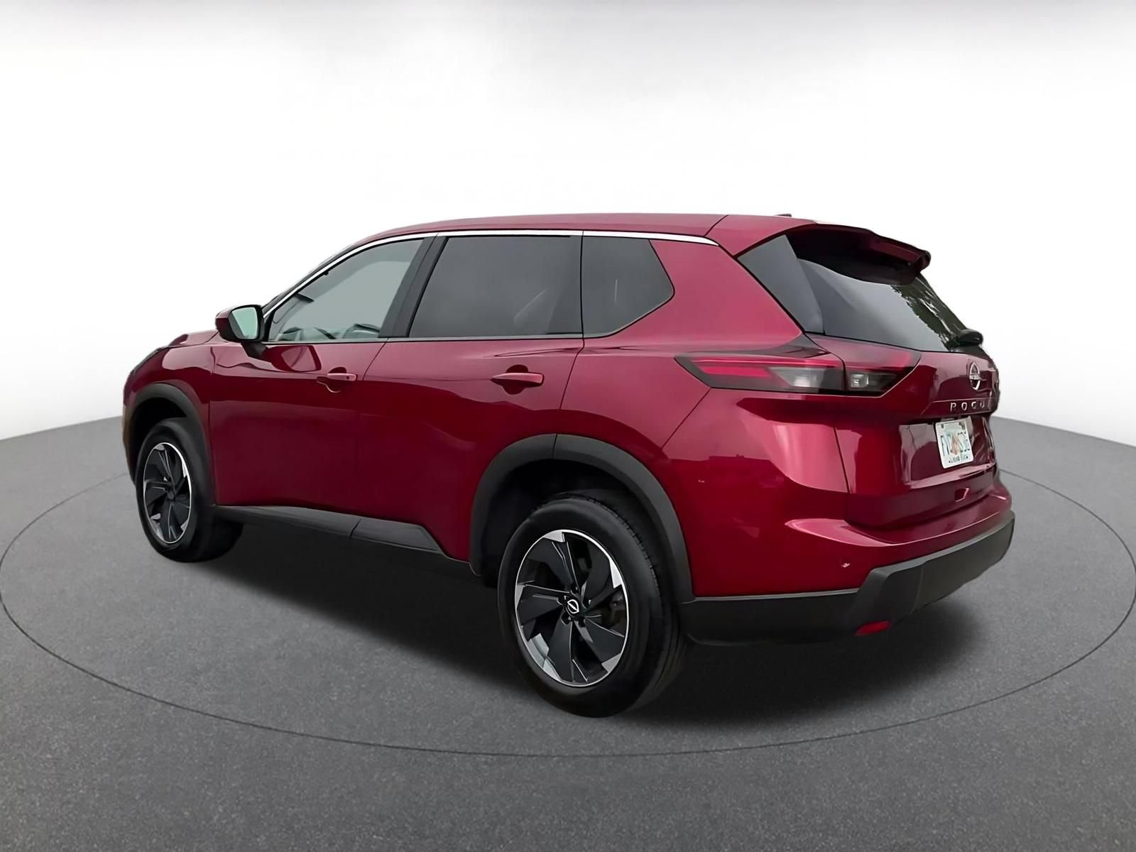 Used 2025 Nissan Rogue SV AWD/4WD image 9