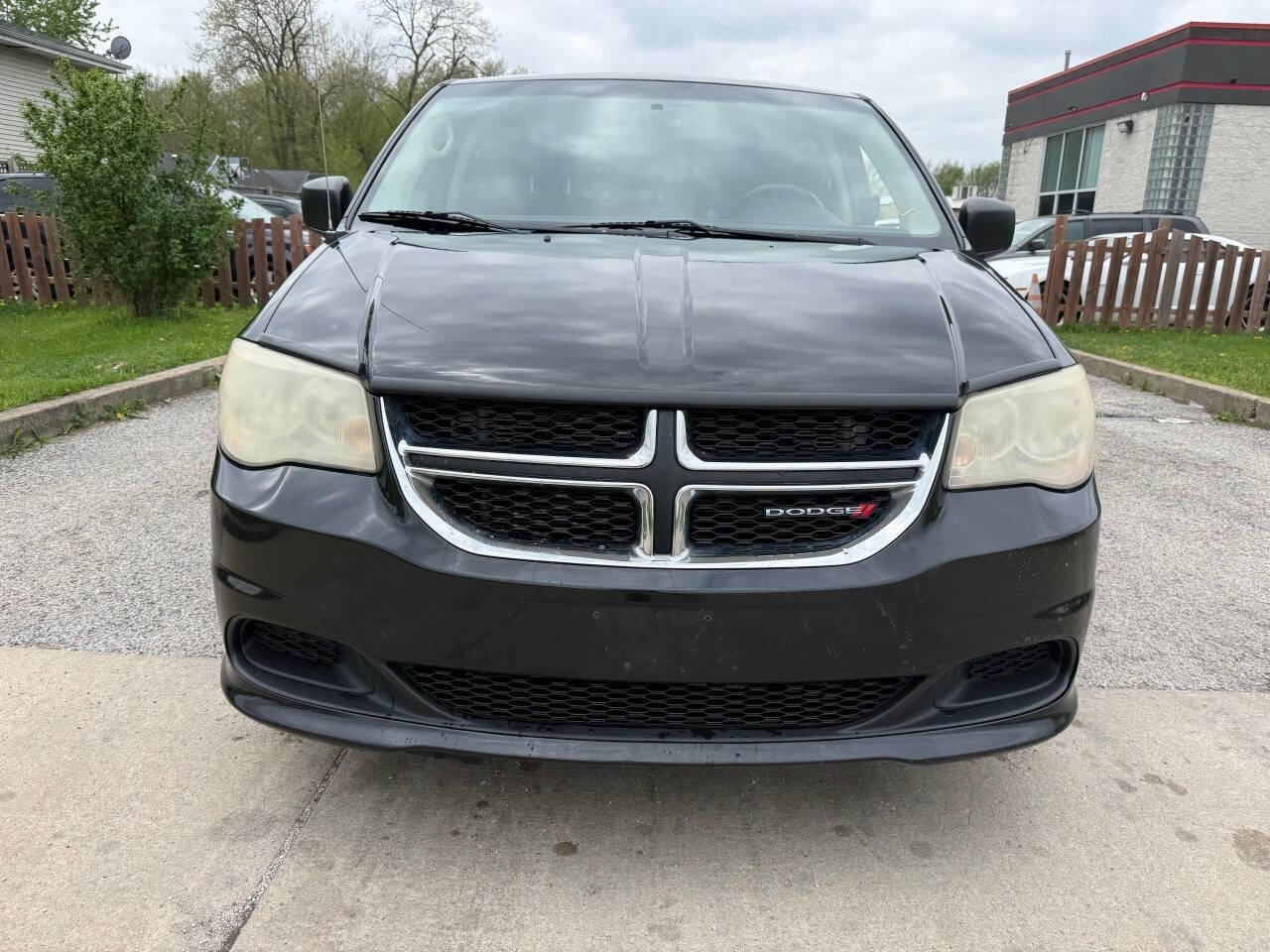 Used 2013 Dodge Grand Caravan SE image 3