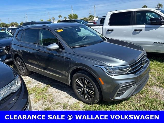 Used 2024 Volkswagen Tiguan Wolfsburg Edition FWD image 3