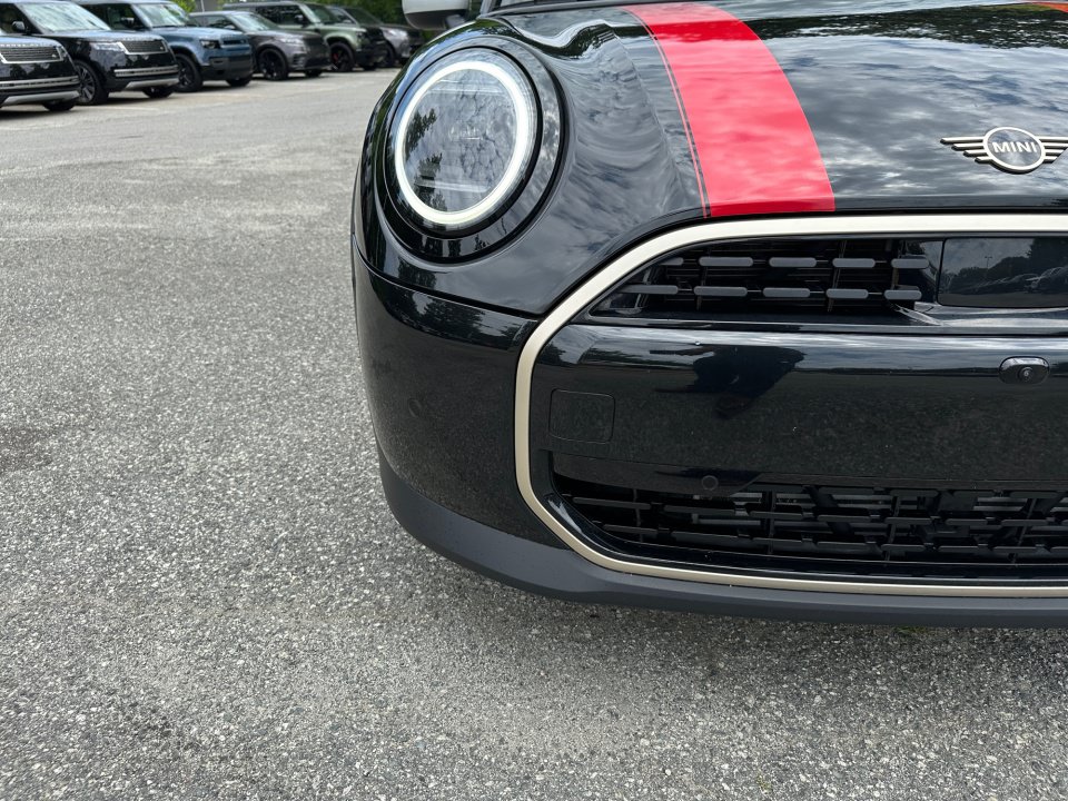 Used 2025 MINI Cooper S FWD image 28