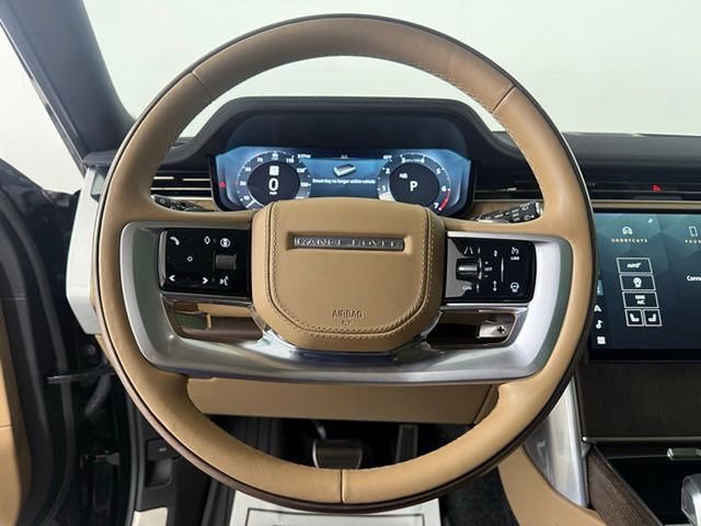 Certified 2025 Land Rover Range Rover SE image 40