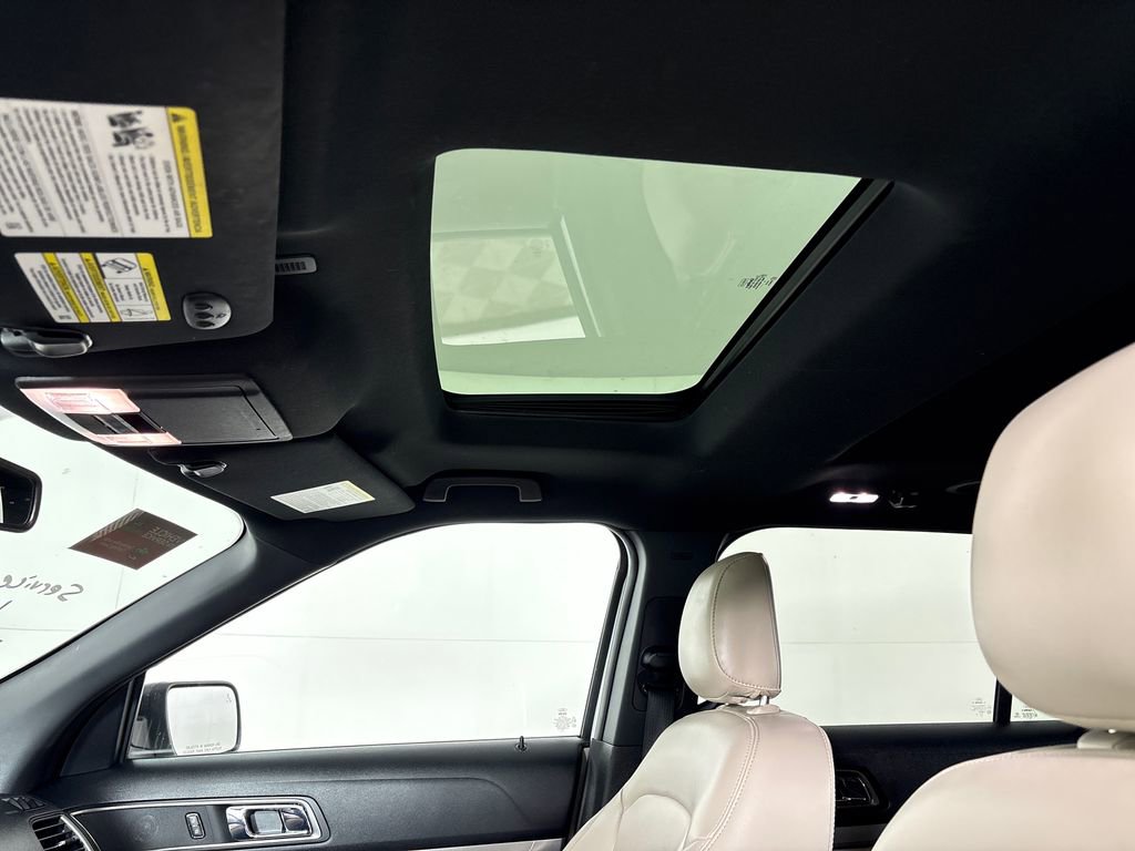 Certified 2019 Ford Explorer XLT w/ Equipment Group 202A image 36