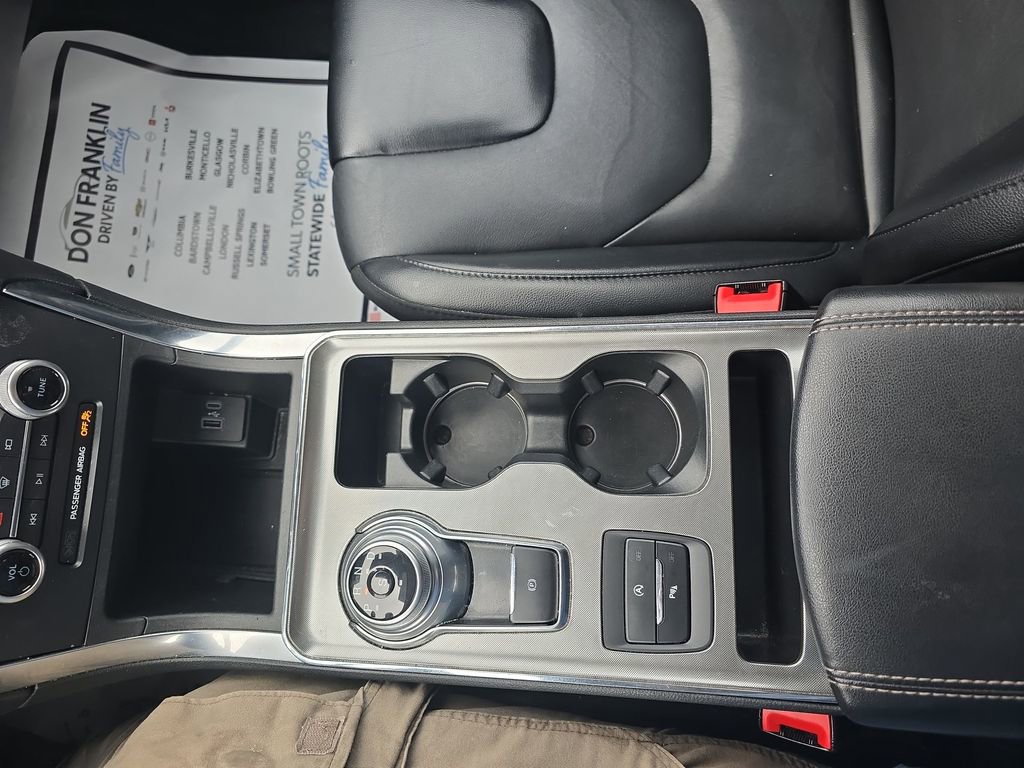 Used 2022 Ford Edge Titanium image 26