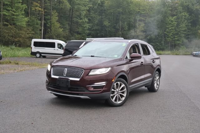 Used 2019 Lincoln MKC Select w/ Select Plus Package AWD/4WD image 2