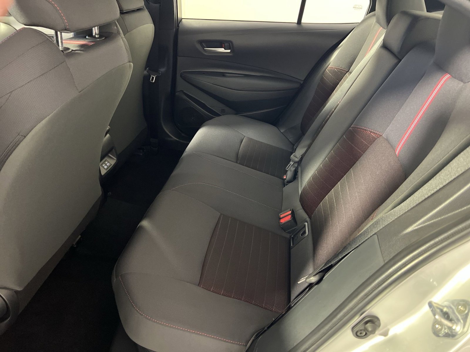 Used 2024 Toyota Corolla SE image 25