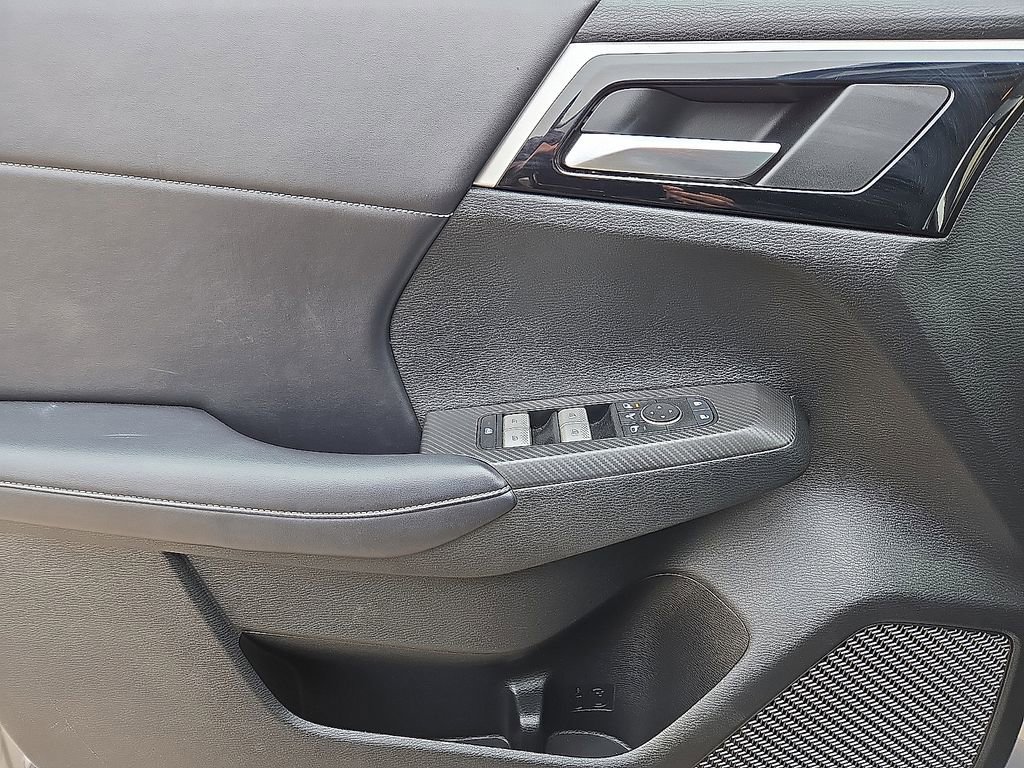 Used 2023 Mitsubishi Outlander SE image 19