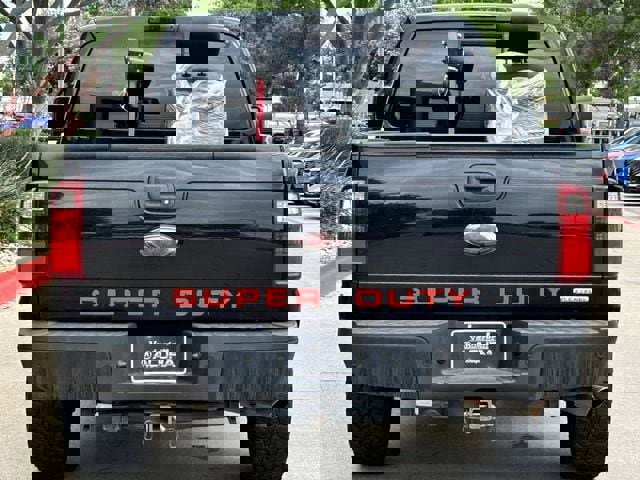 Used 2016 Ford F250 Lariat w/ Lariat Ultimate Package image 5