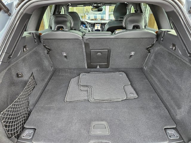 Certified 2024 Volvo XC60 T8 Polestar AWD/4WD image 12