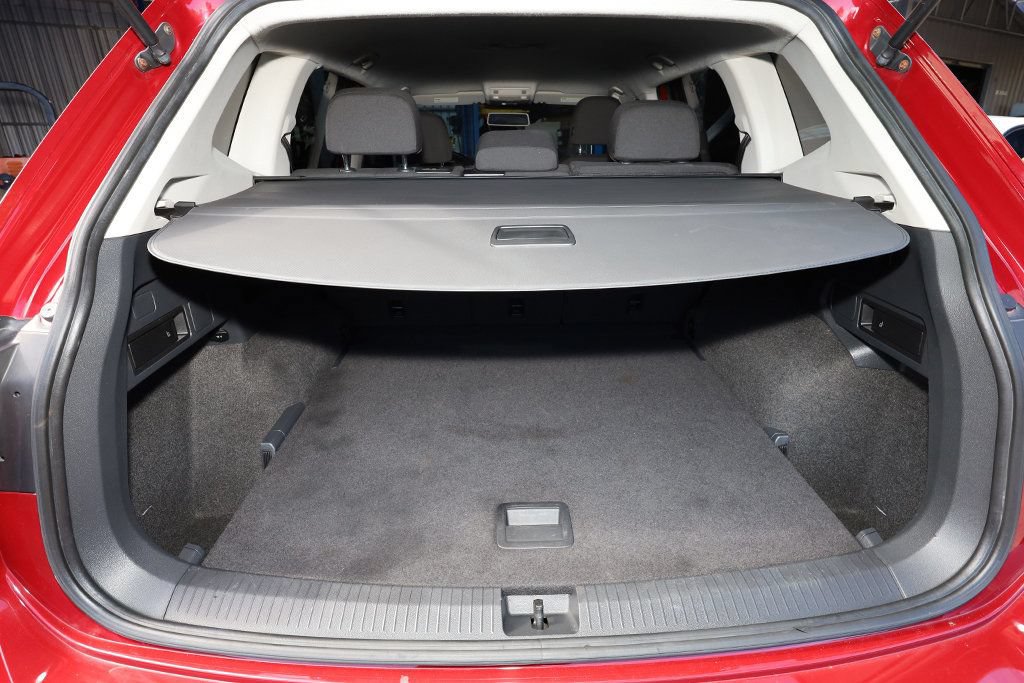Used 2018 Volkswagen Tiguan S AWD/4WD image 17