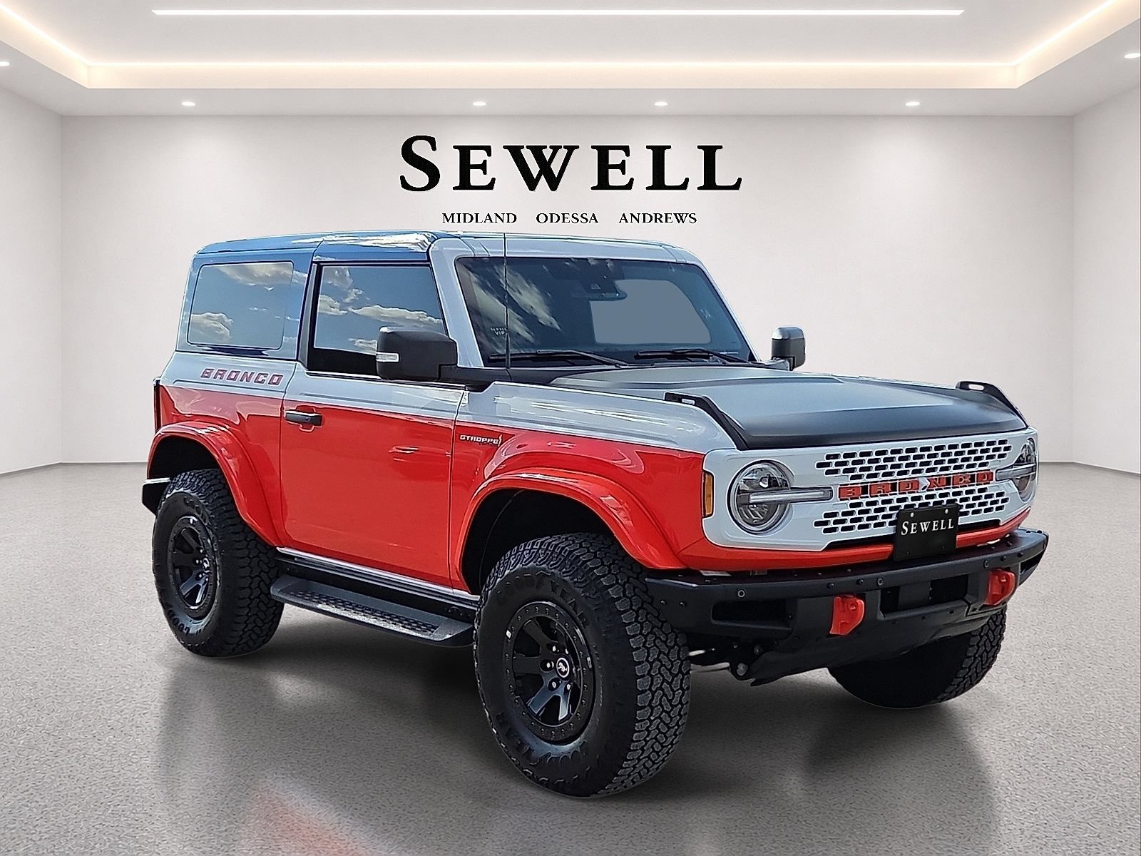 Used 2025 Ford Bronco Stroppe Edition AWD/4WD image 6