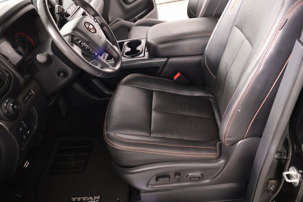 Used 2023 Nissan Titan PRO-4X w/ Pro-4x Convenience Package image 12