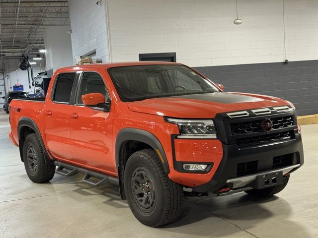 Used 2025 Nissan Frontier PRO-4X w/ Black Accent Package AWD/4WD image 2