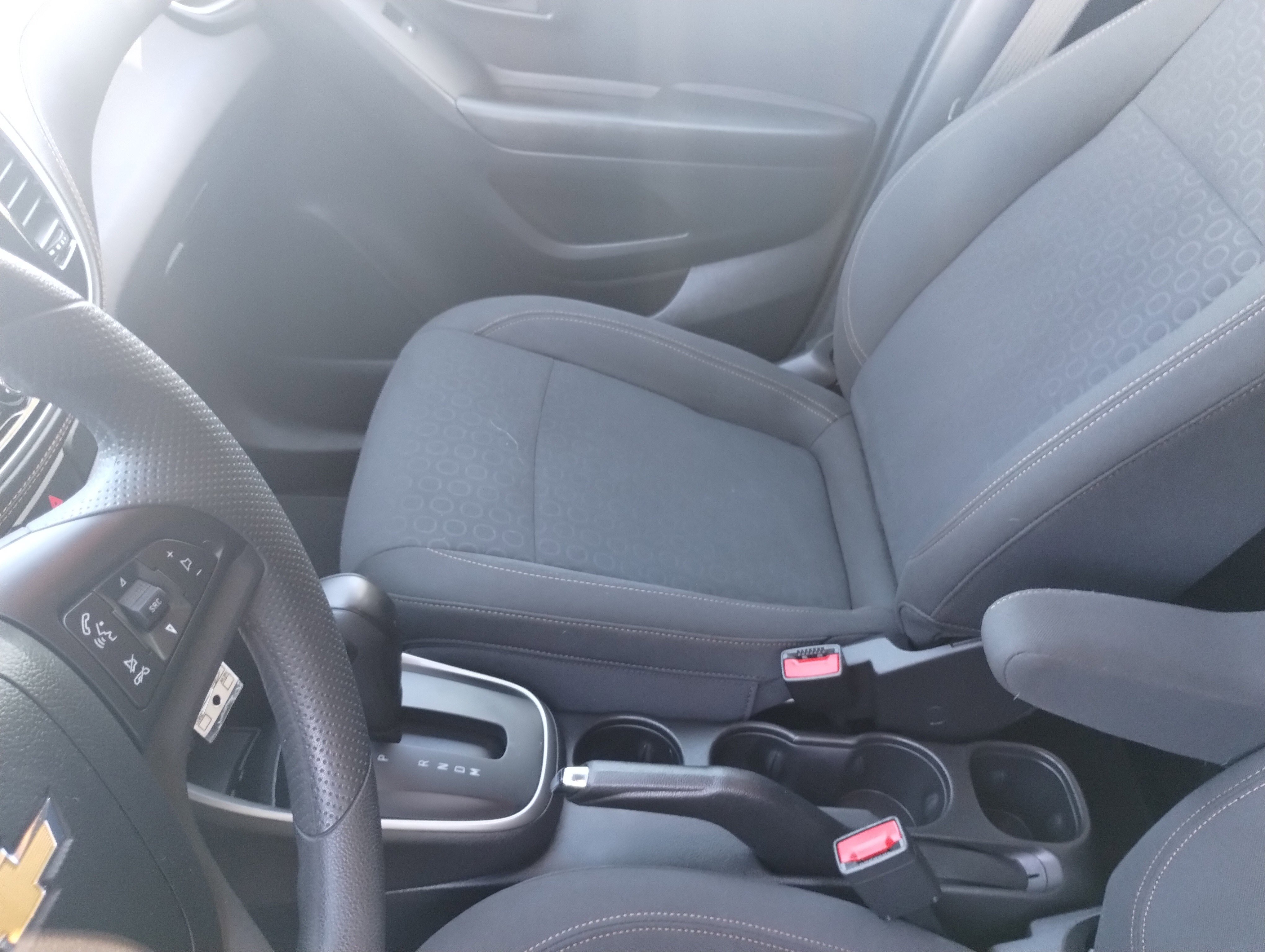 Used 2022 Chevrolet Trax LS w/ Tint and Cruise Package image 13