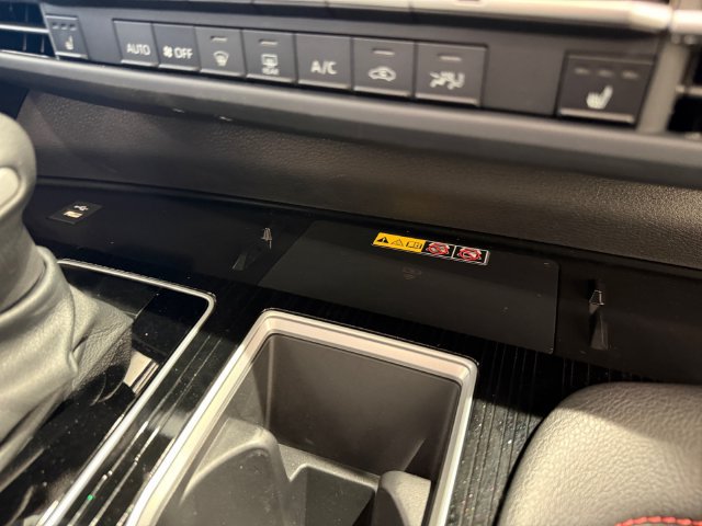 Certified 2026 Toyota Sienna XSE FWD image 23