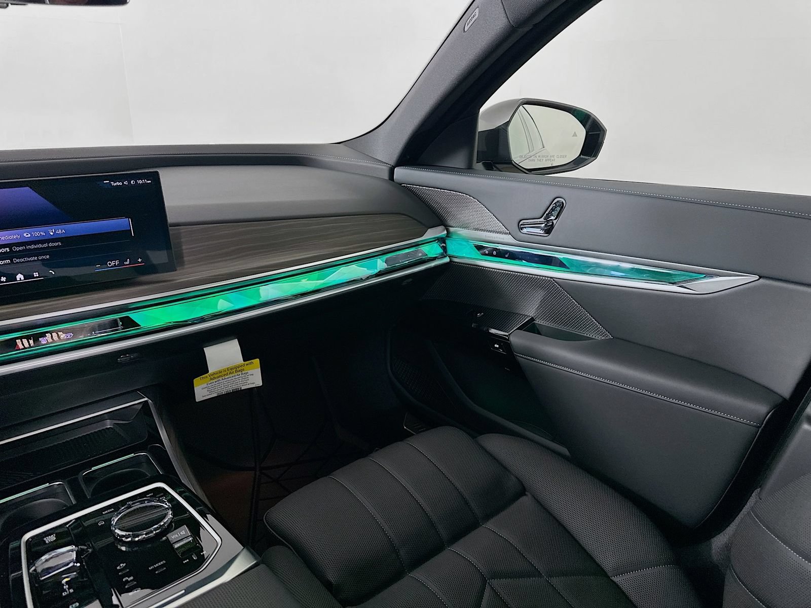 New 2026 BMW 750e xDrive w/ Executive Package AWD/4WD image 23