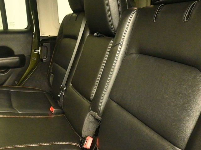 Used 2022 Jeep Wrangler Unlimited Rubicon w/ Xtreme Recon 35" Tire Package image 11