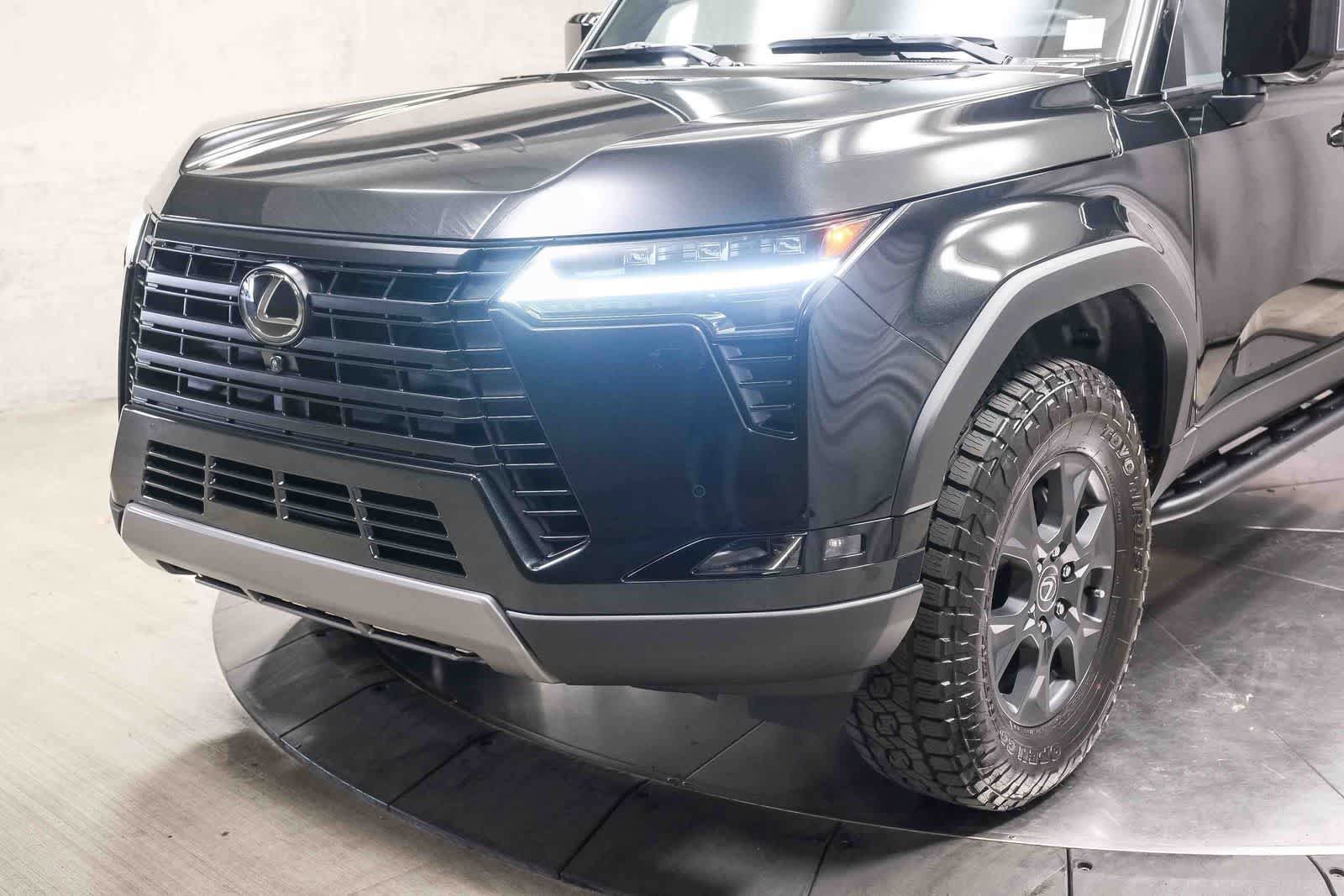 Used 2024 Lexus GX 550 AWD/4WD image 11