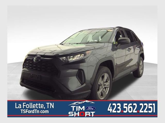 Used 2022 Toyota RAV4 LE image 1