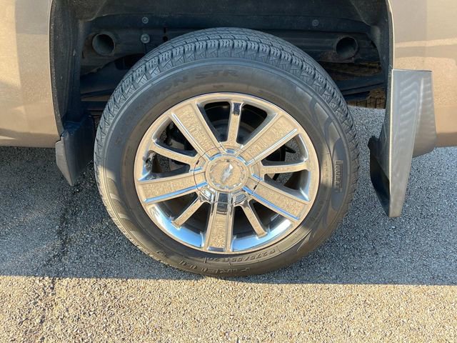 Used 2014 Chevrolet Silverado 1500 High Country w/ High Country Premium Package image 12
