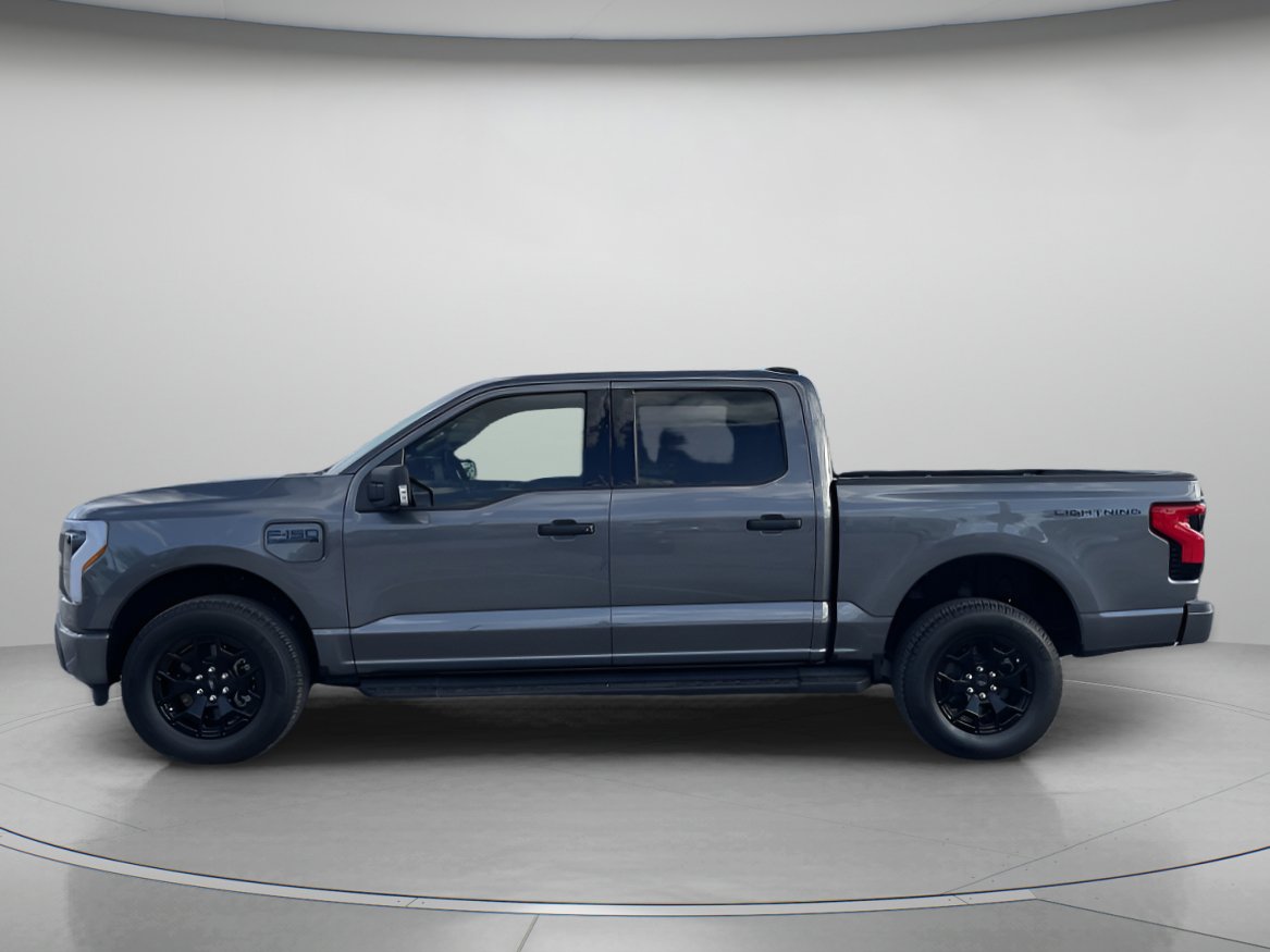Used 2025 Ford F150 Lightning XLT image 5