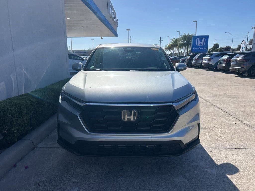 Certified 2025 Honda CR-V LX image 2