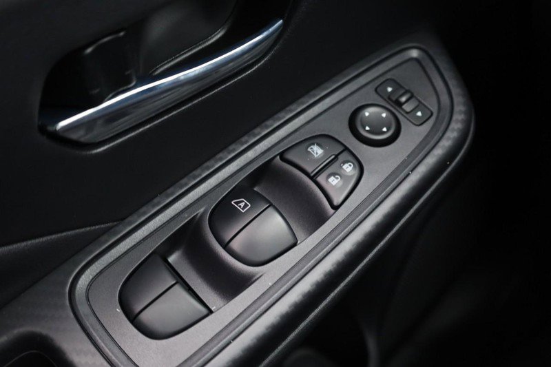 New 2025 Nissan Versa SV w/ Trunk Package image 17