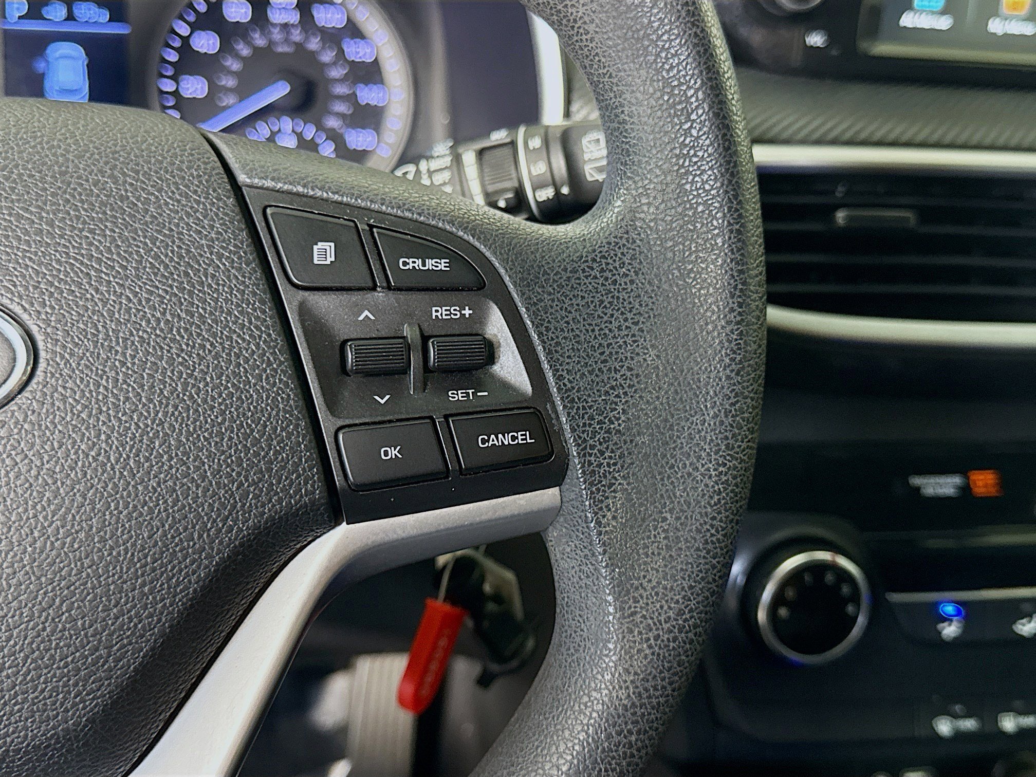 Used 2020 Hyundai Tucson SE image 15