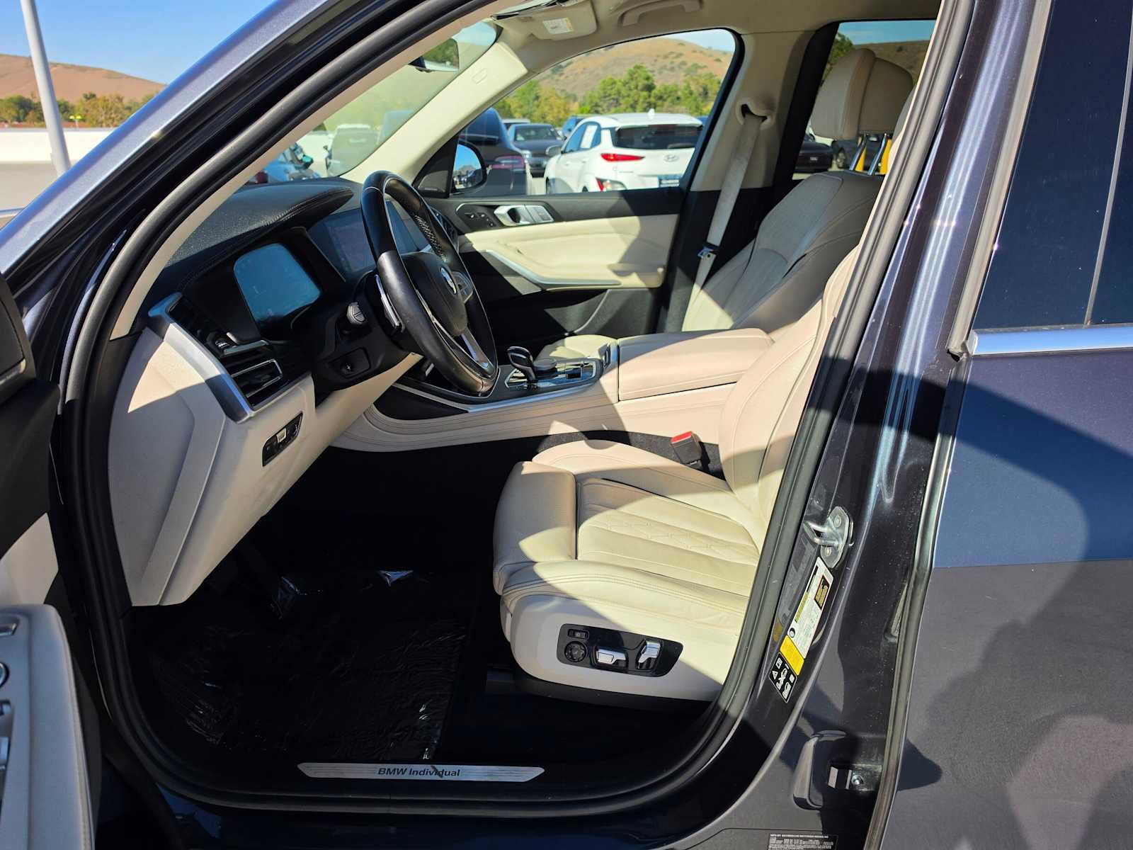 Used 2020 BMW X7 xDrive40i w/ Premium Package AWD/4WD image 22