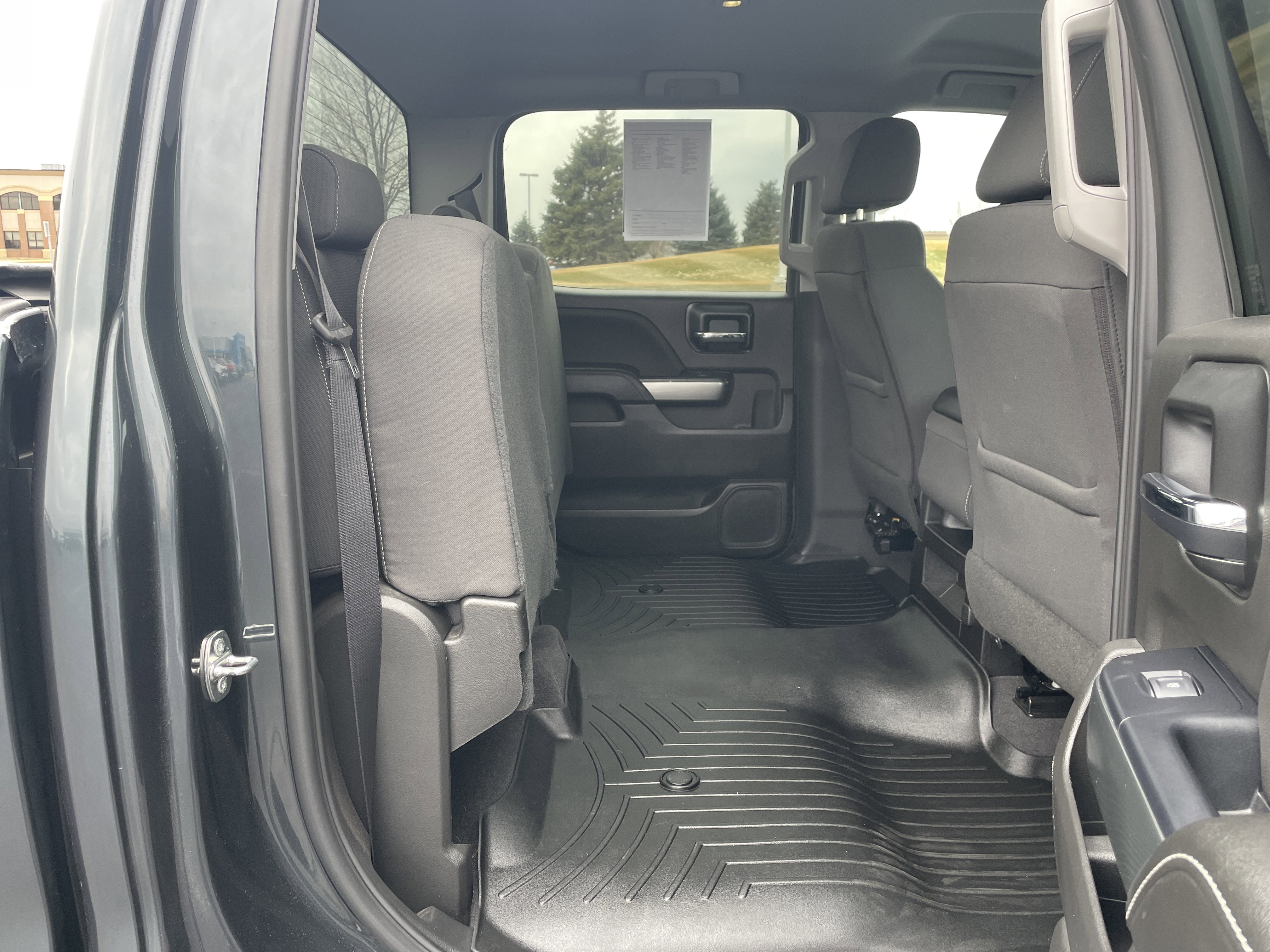 Used 2018 Chevrolet Silverado 1500 LT w/ All Star Edition image 33