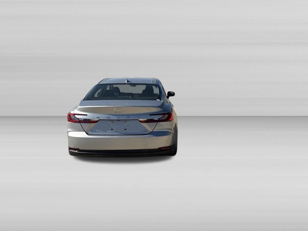 Used 2026 Toyota Camry LE FWD image 5