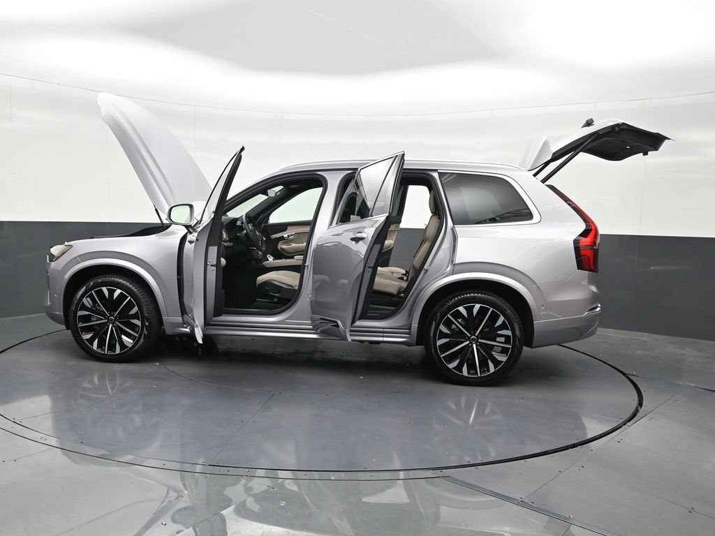 New 2026 Volvo XC90 B6 Plus w/ Protection Package Premier AWD/4WD image 32