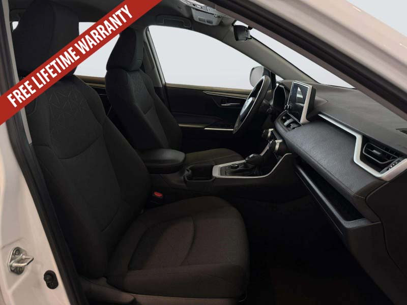 Used 2024 Toyota RAV4 XLE AWD/4WD image 33