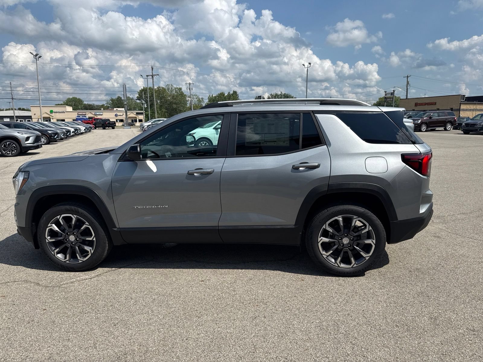 New 2027 GMC Terrain Elevation w/ Elevation Premium Package AWD/4WD image 7