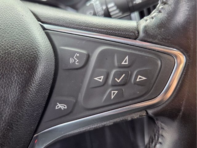 Used 2020 Chevrolet Equinox Premier w/ Premier Redline Edition FWD image 30