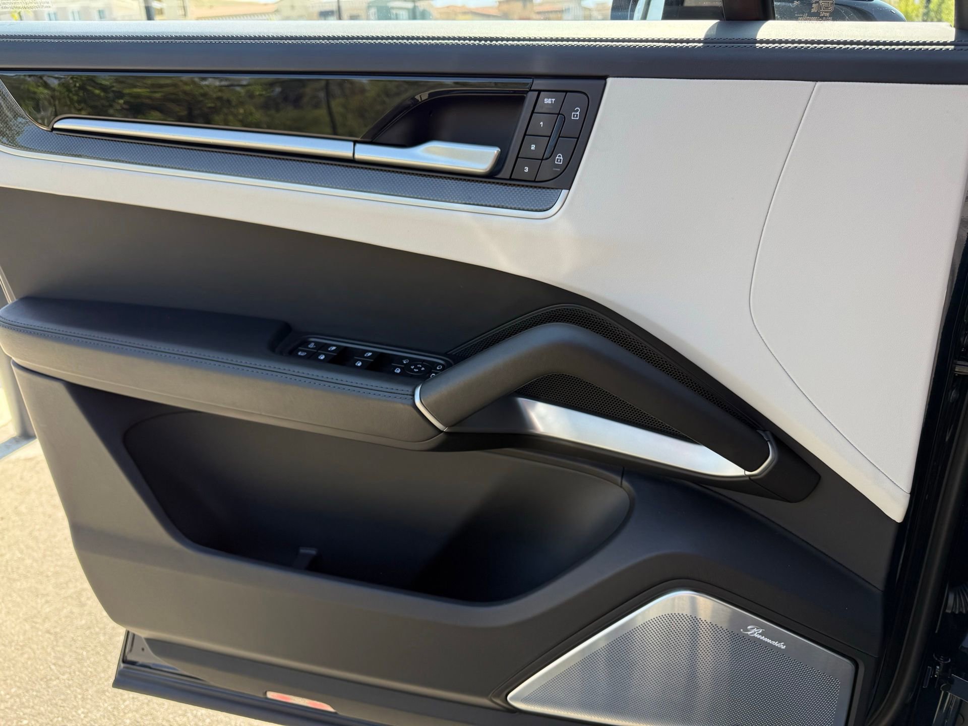 Certified 2025 Porsche Cayenne Turbo image 26