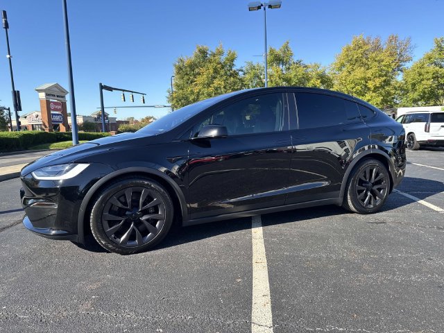 Used 2023 Tesla Model X AWD/4WD image 2