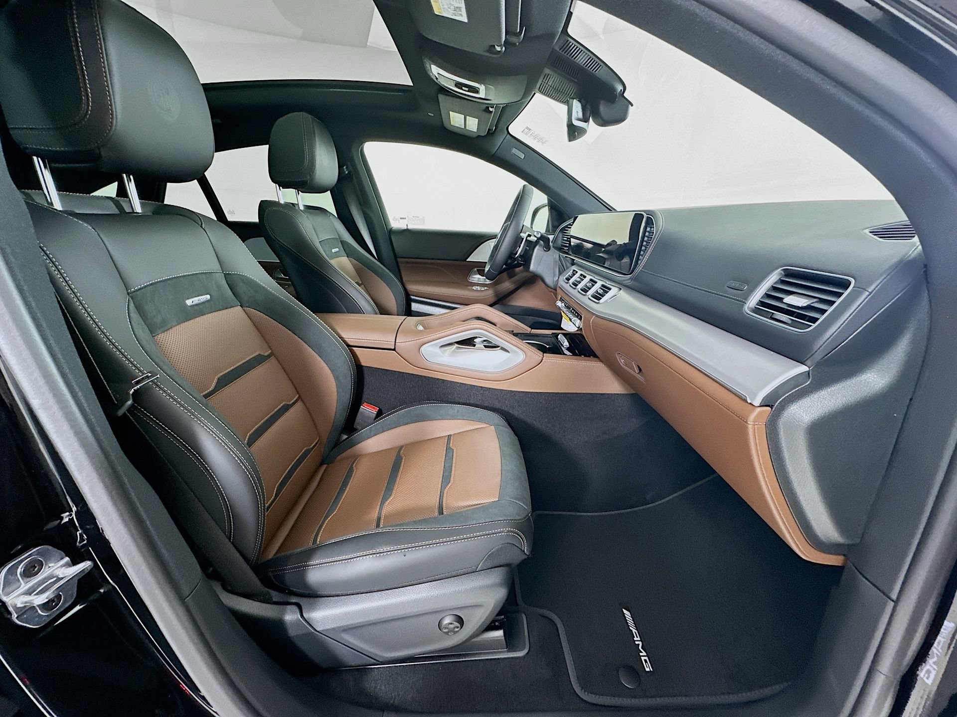 New 2026 Mercedes-Benz GLE 53 AMG 4MATIC Coupe image 31