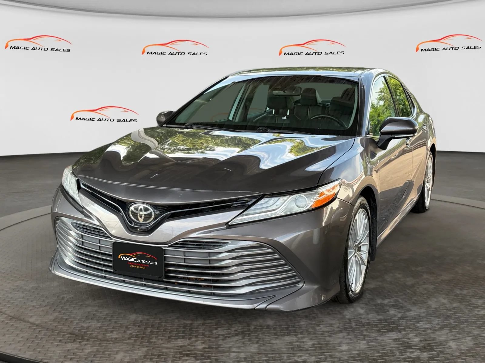 Used 2020 Toyota Camry XLE