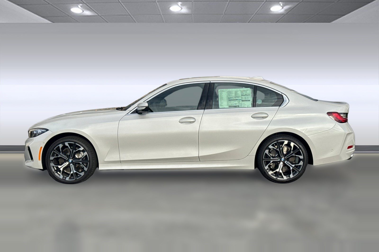 Used 2026 BMW 330i Sedan w/ Premium Package RWD image 2