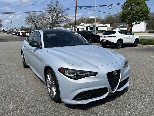 New 2026 Alfa Romeo Giulia AWD w/ Driving Assist Package image 2