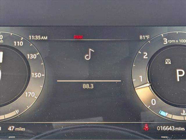 Used 2023 Land Rover Range Rover SE image 10