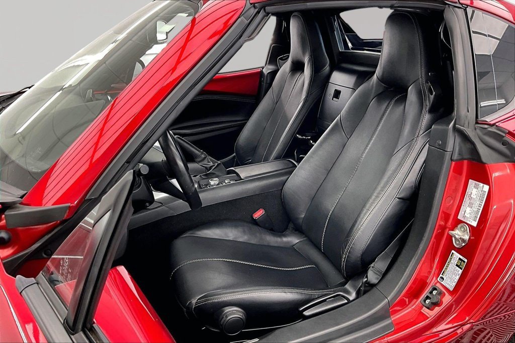 Used 2021 MAZDA MX-5 Miata RF Grand Touring RWD image 23
