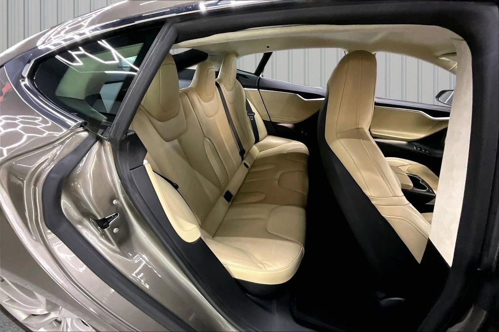 Used 2015 Tesla Model S 90D image 25
