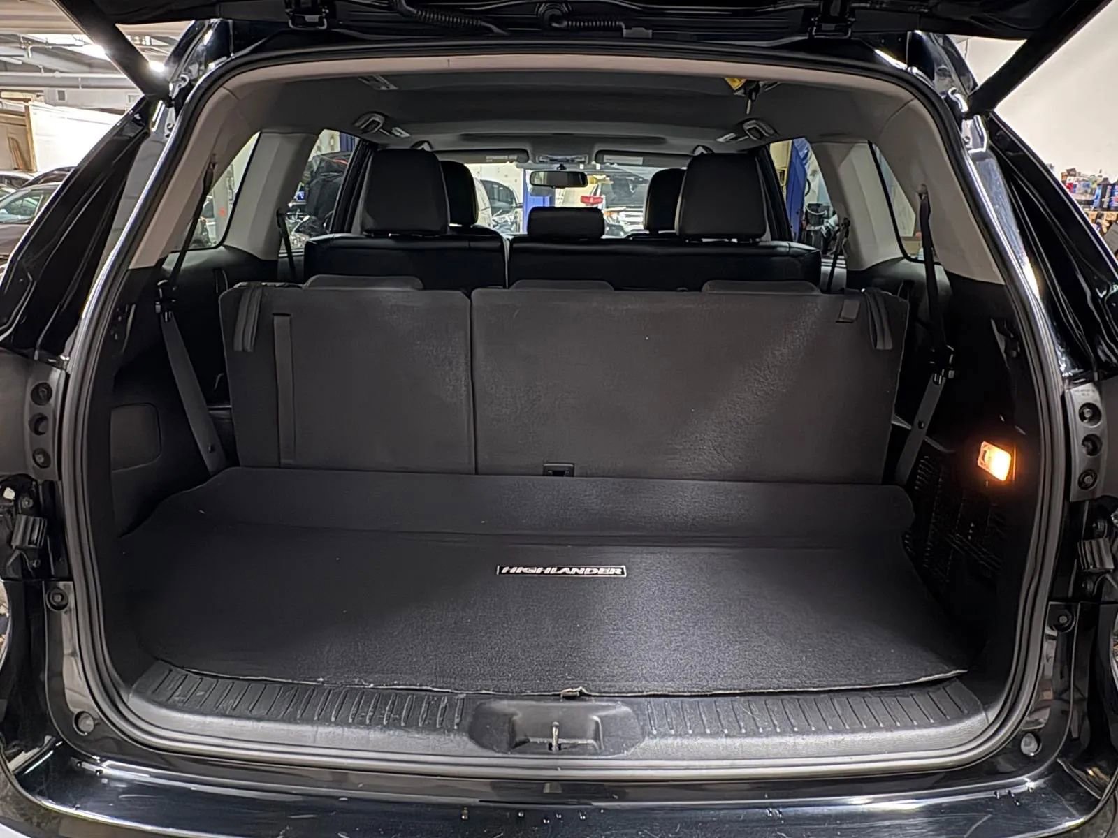 Used 2015 Toyota Highlander XLE image 9