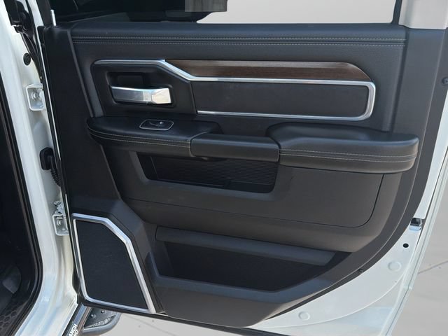 Used 2024 RAM 3500 Laramie AWD/4WD image 12