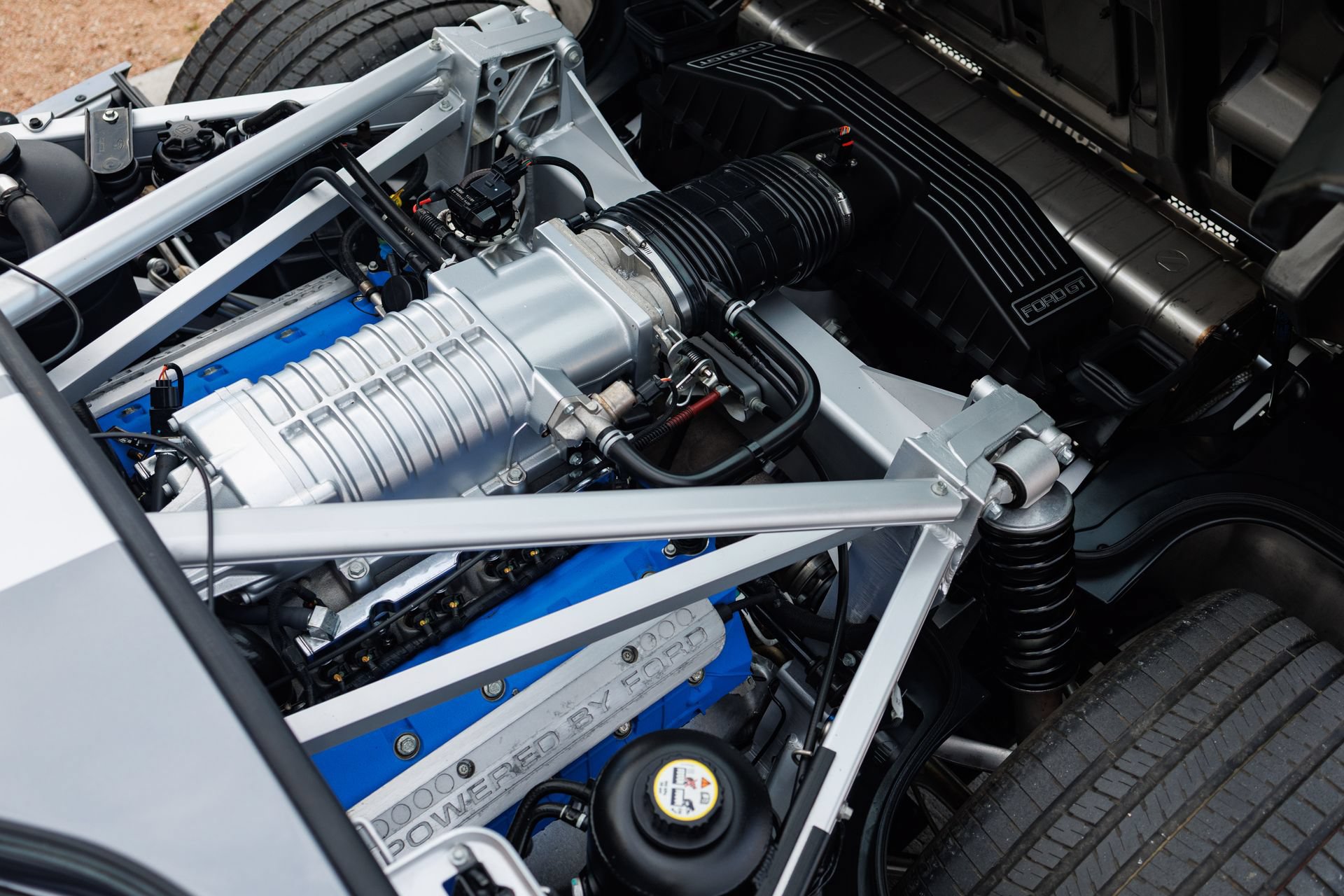 Used 2006 Ford GT RWD image 92