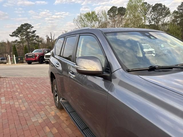 Used 2021 Lexus GX 460 Premium w/ Premium Package image 18