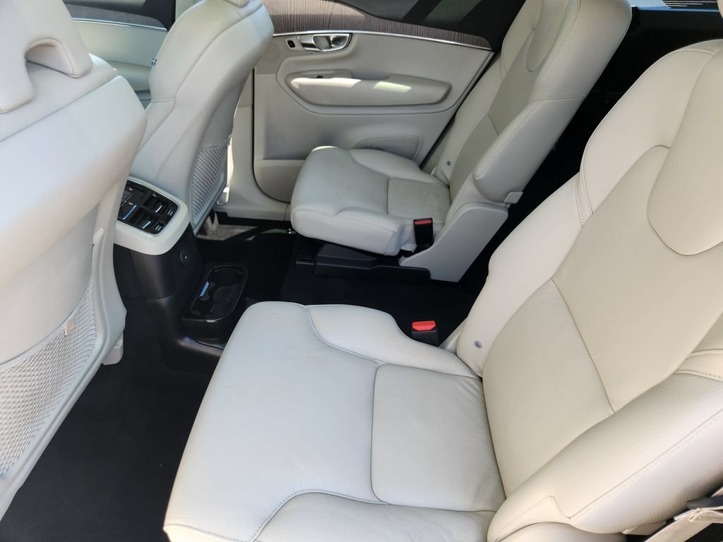 Used 2023 Volvo XC90 T8 Plus w/ Protection Package Premier AWD/4WD image 18