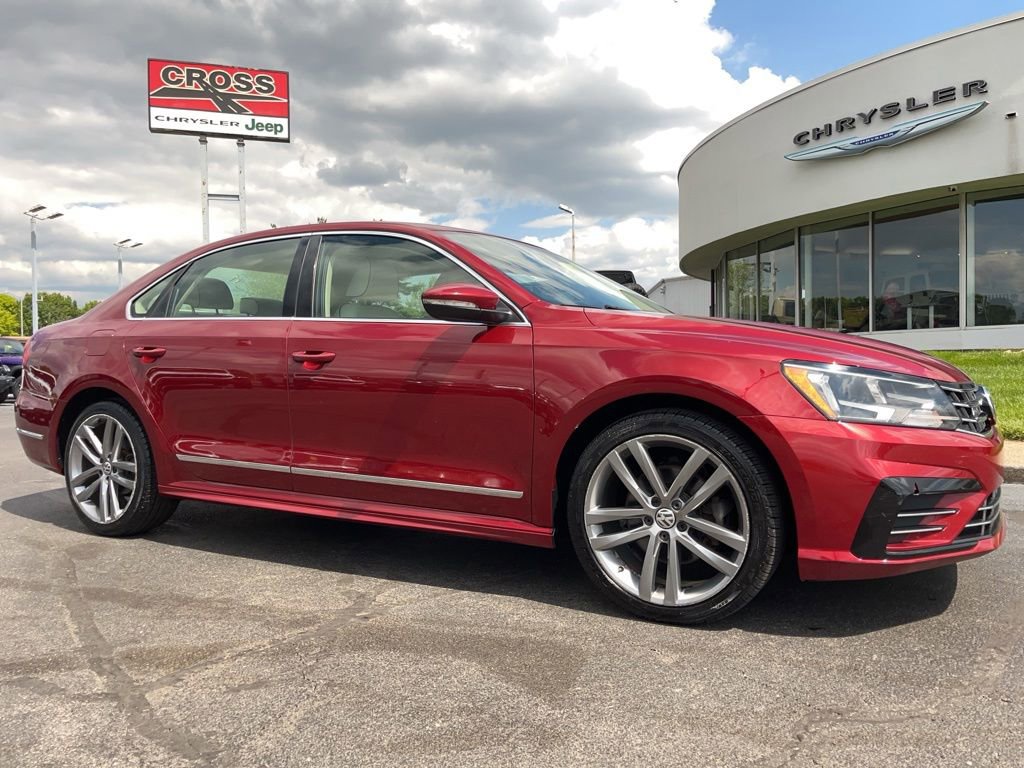 Used 2016 Volkswagen Passat 1.8T R-Line FWD image 46